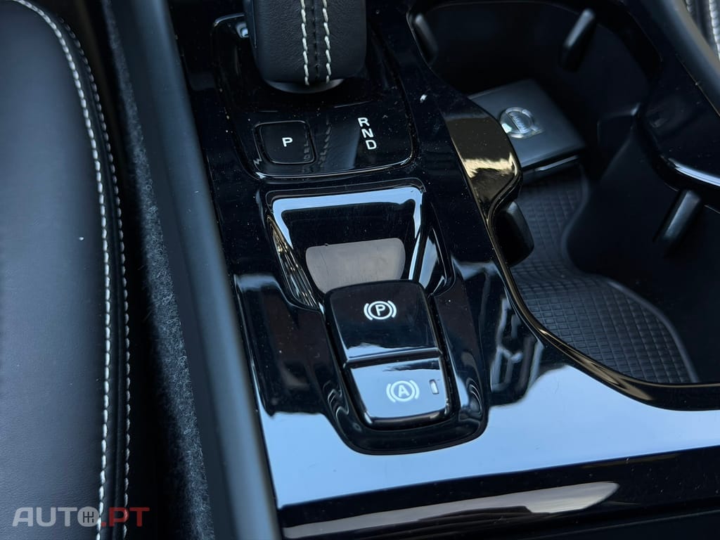 Volvo XC40 1.5 T4 PHEV R-Design