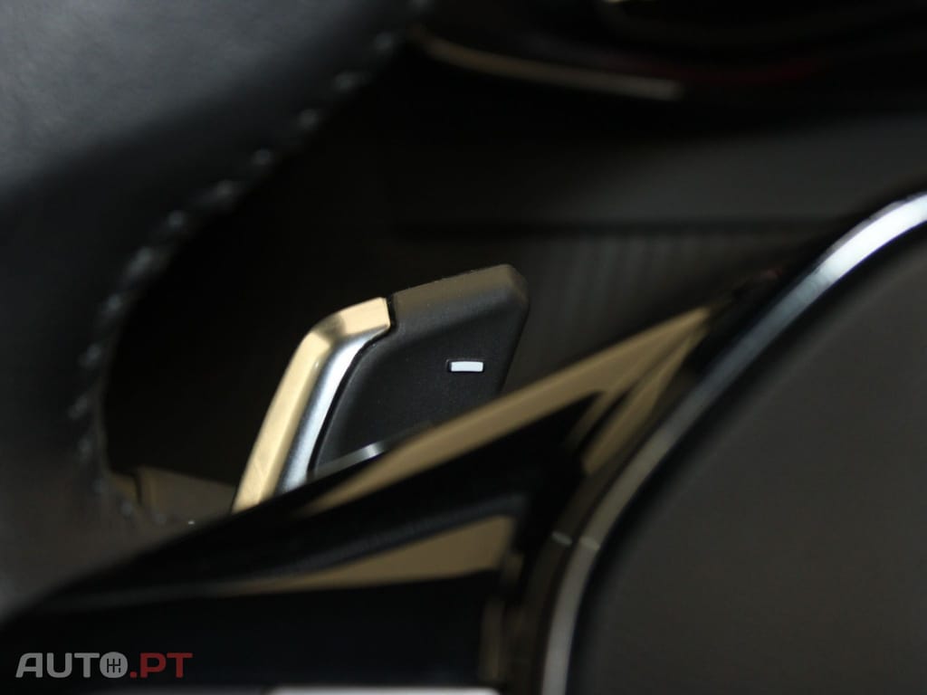 Peugeot 2008 1.5 BHDI ACTIVE I.V.A DEDUTIVEL 