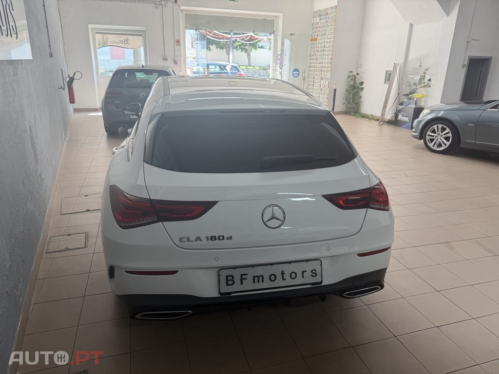 Mercedes-Benz CLA 180 d Shooting Brake AMG Line Aut.