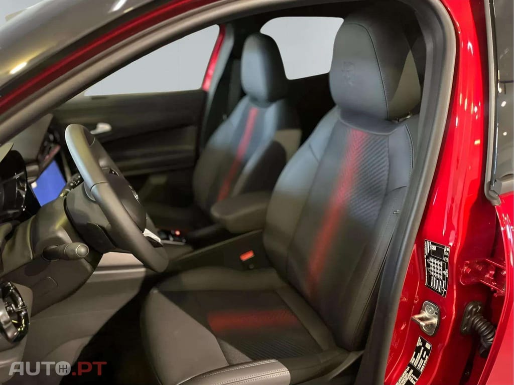 Alfa Romeo Junior Ibrida 1.2