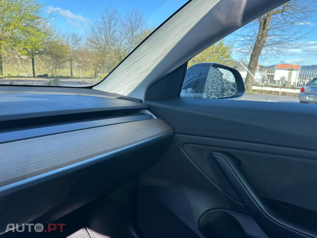Tesla Model 3 Long-Range Dual Motor AWD