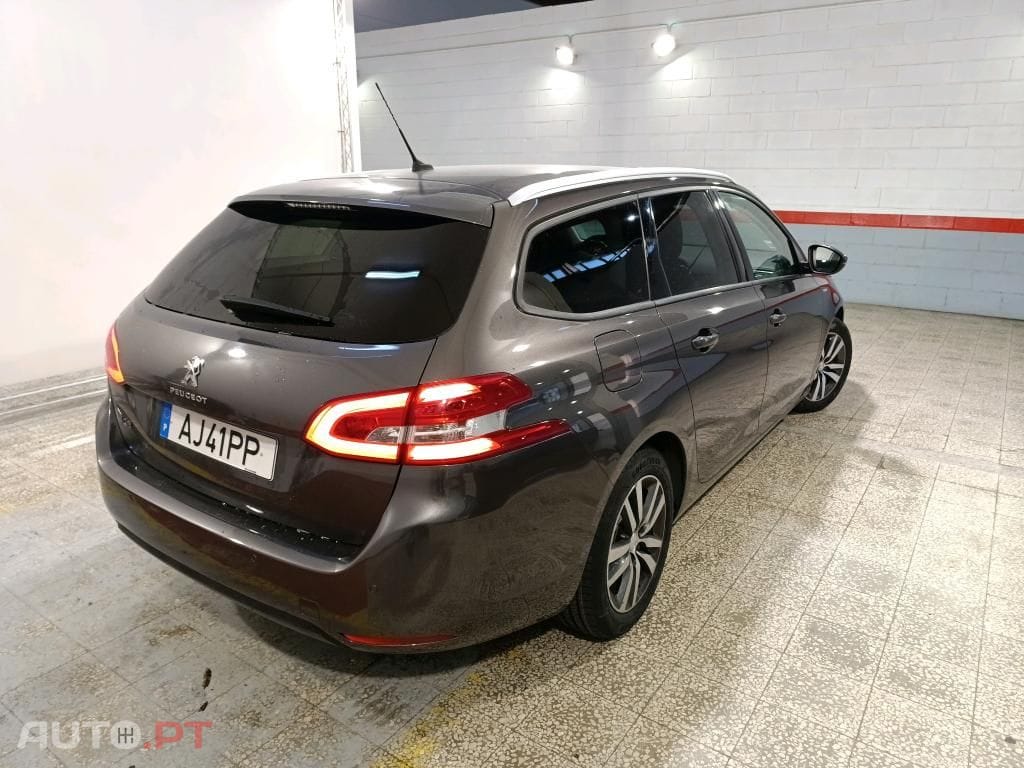 Peugeot 308 SW 1.5 BlueHDi Style