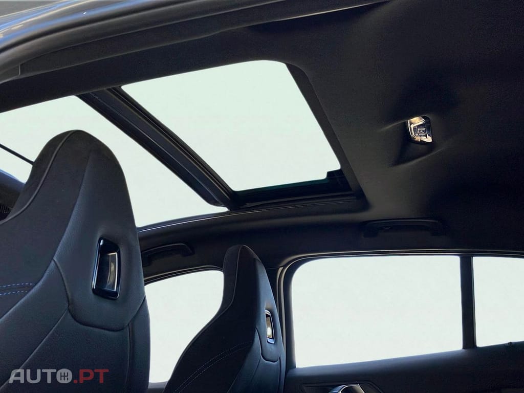 BMW 118 i Pack Desportivo M Auto