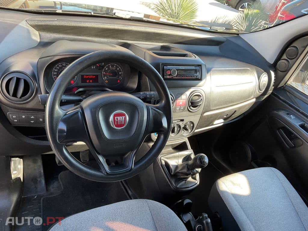 Fiat Fiorino 1.3 M-jet Adventure com 1GD