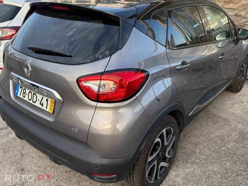 Renault Captur 1.5 dCi Red Edition