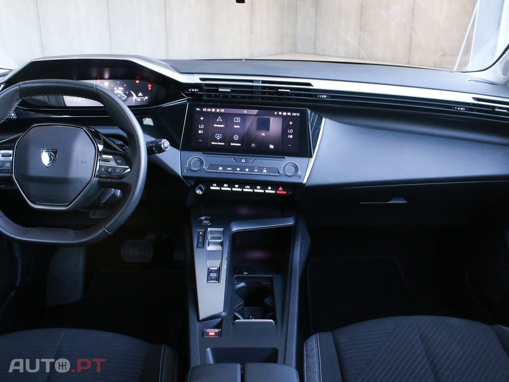 Peugeot 308 PureTech 130 EAT8 Active Pack