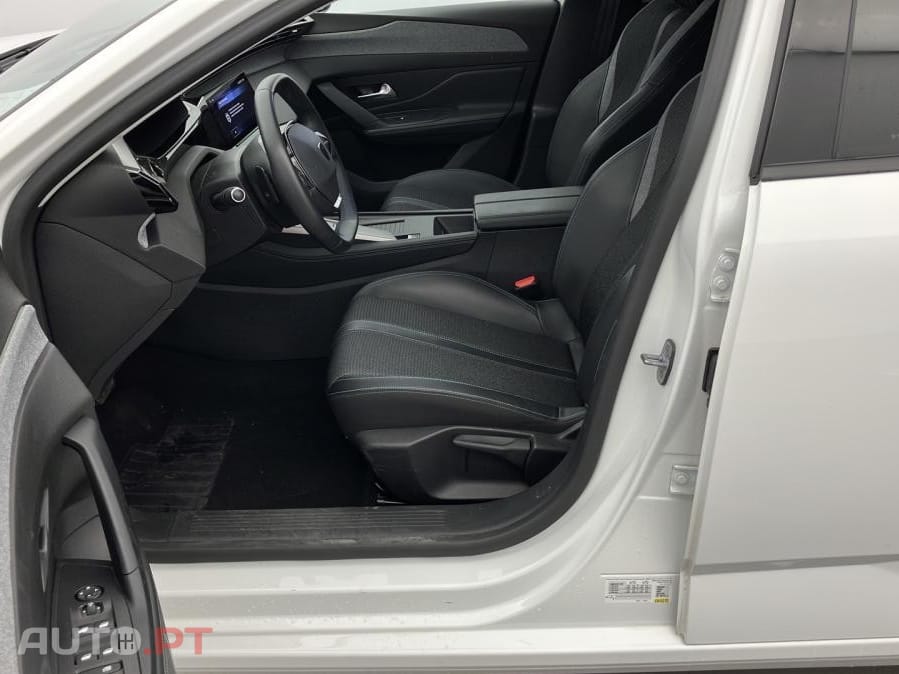 Peugeot 308 1.6 Hybrid Allure e-EAT8