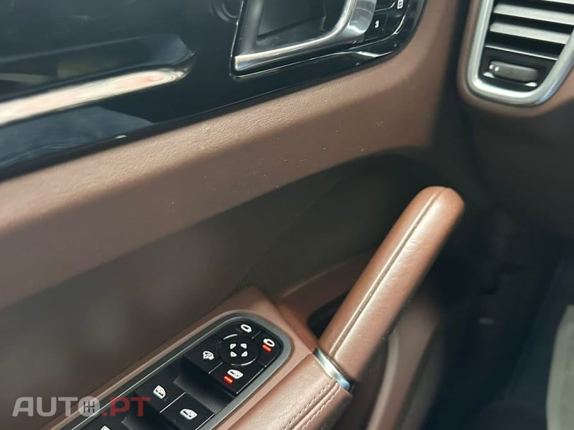 Porsche Cayenne 3.0 V6