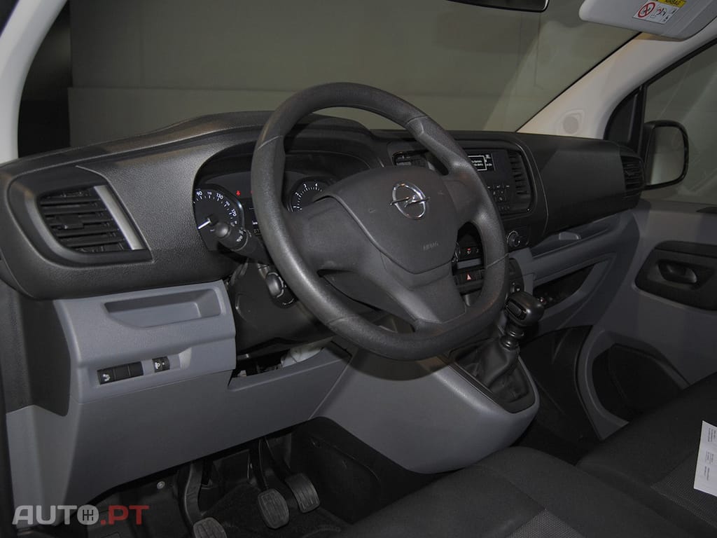 Opel Vivaro 1.5 CDTi L2H1 Essentia Inc