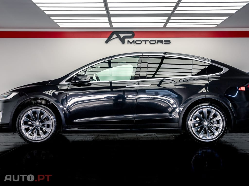 Tesla Model X 75