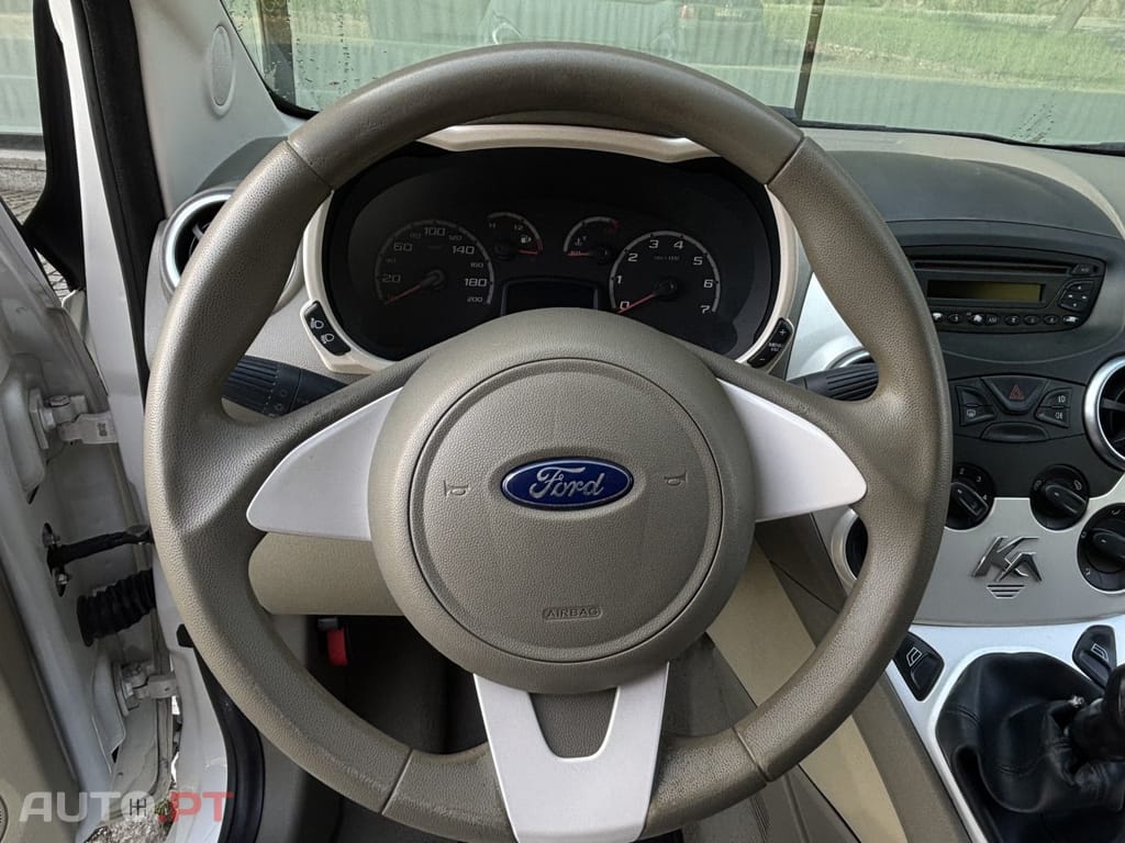 Ford KA 1.2 Titanium