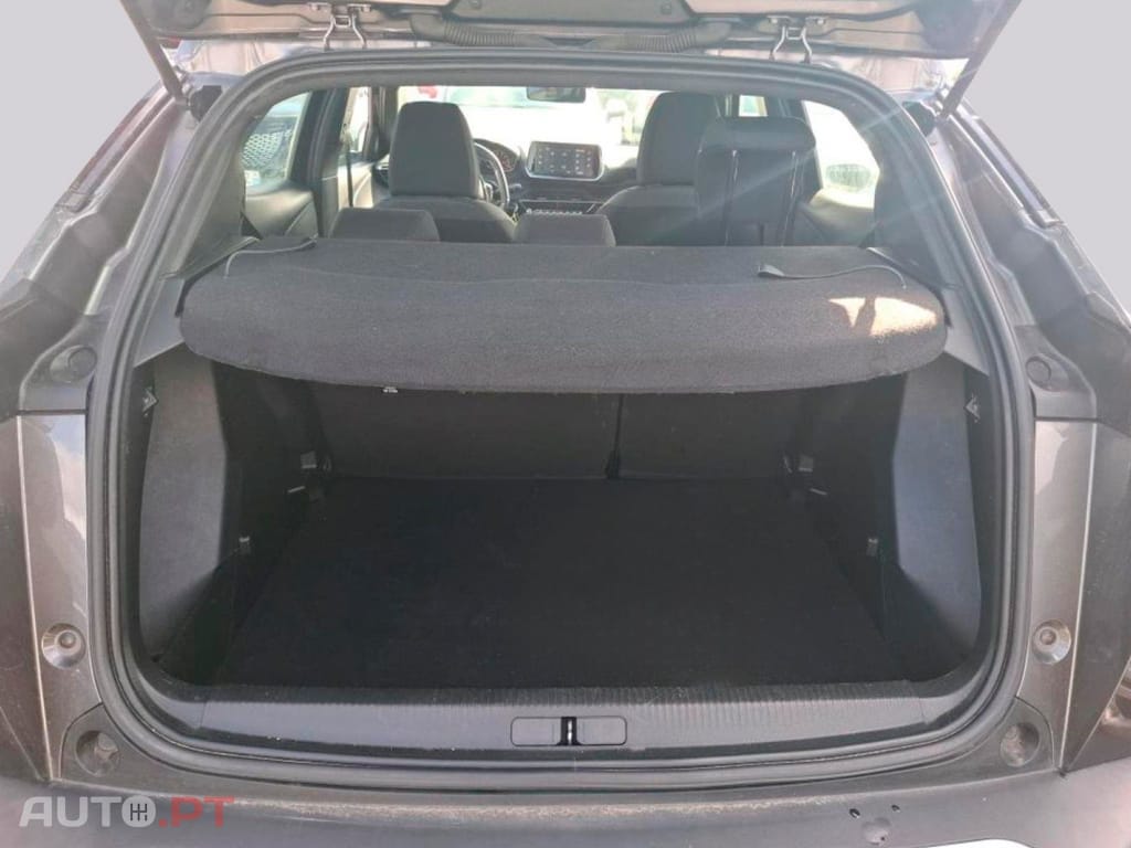 Peugeot 2008 1.2 Active Pack