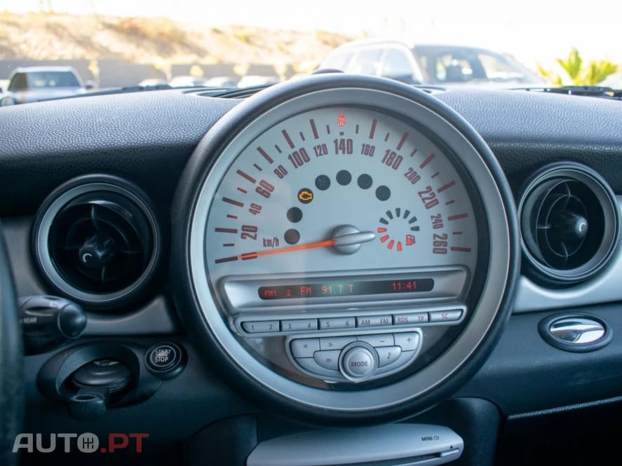 MINI Cooper One D