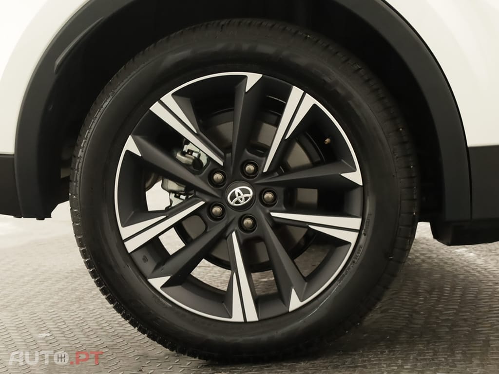 Toyota C-HR 2.0 PHEV TREND
