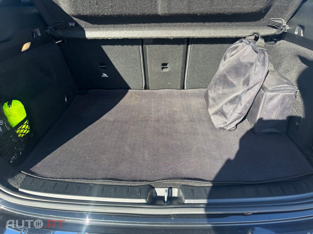 Mercedes-Benz EQA 250 Electric Art