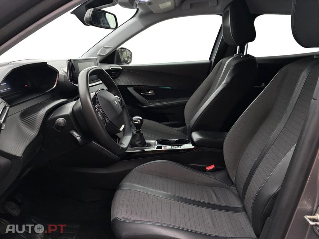 Peugeot 2008 1.5 BlueHDi Allure