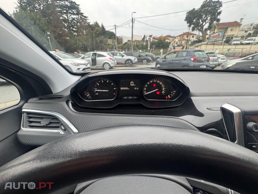 Peugeot 2008 1.2 PureTech Active