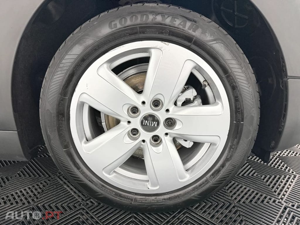 MINI Clubman One D