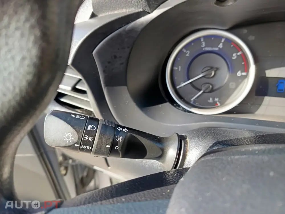 Toyota Hilux 2.4 D-4D 4WD Challenge