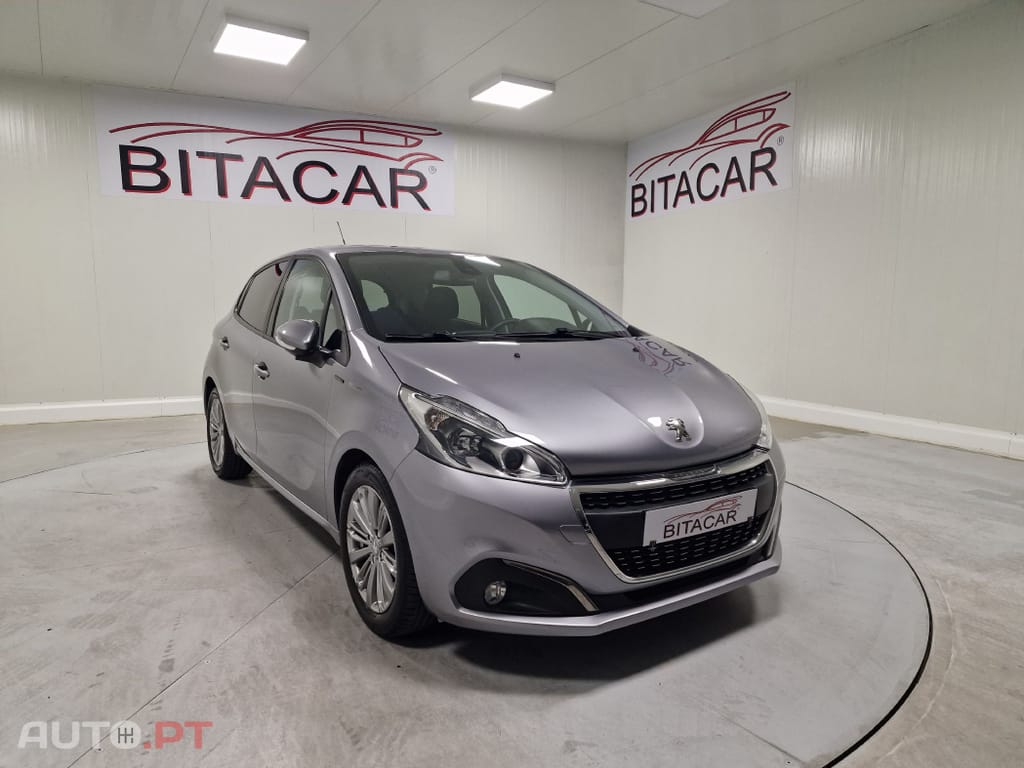 Peugeot 208 1.5 BLUEHDI 102CV SIGNATURE GPS CAMARA TRASEIRA
