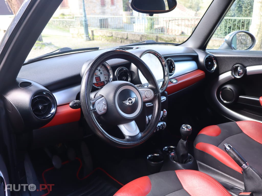 MINI Cooper Sport Edition