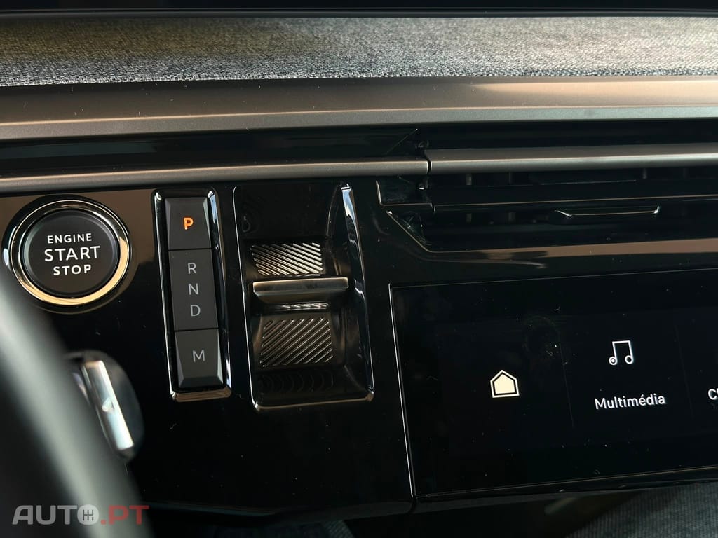 Peugeot 3008 1.2 Hybrid Allure e-DCS6