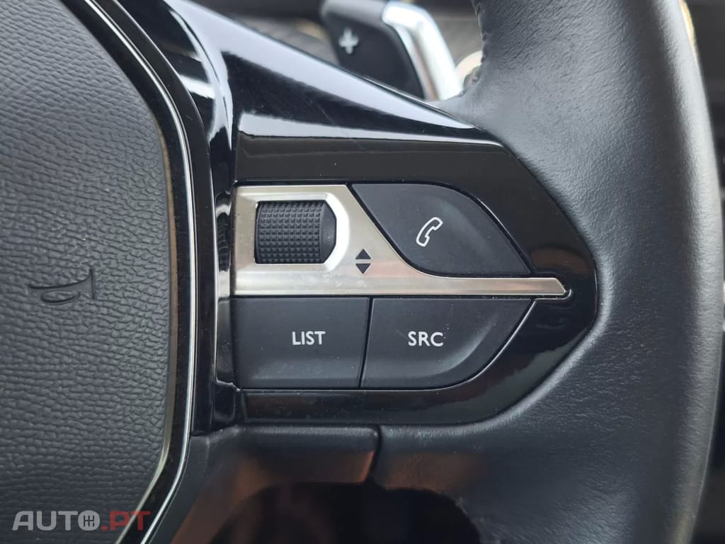 Peugeot 2008 PureTech 130 EAT8 Allure