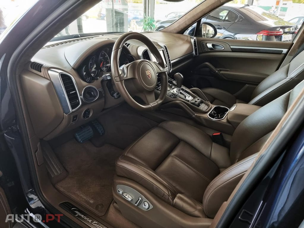 Porsche Cayenne Turbo Tiptronic S