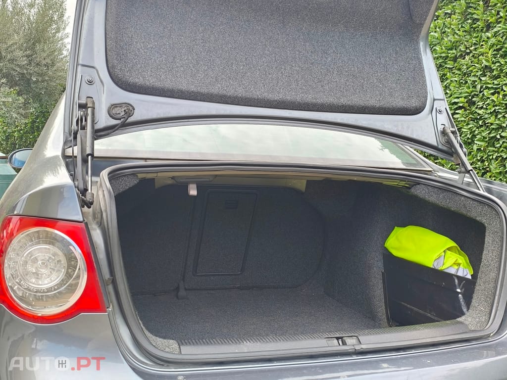 Volkswagen Jetta 1.9 TDi Confortline