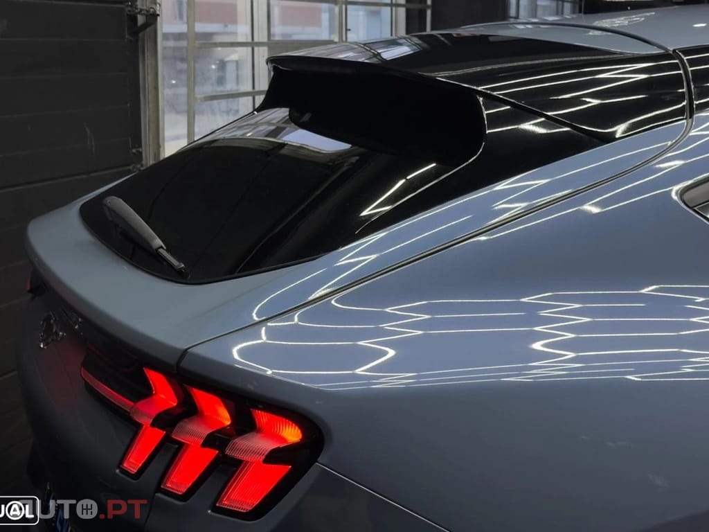 Ford Mustang Mach-E Standard