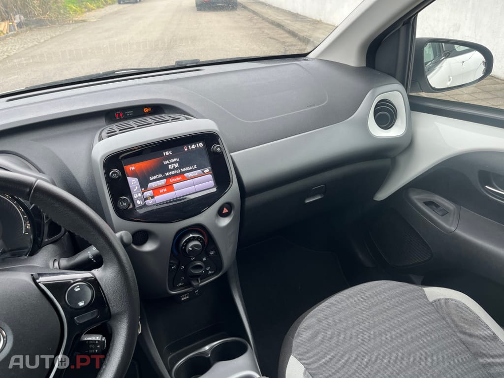 Toyota Aygo 1.0 X-Play+X-Touch