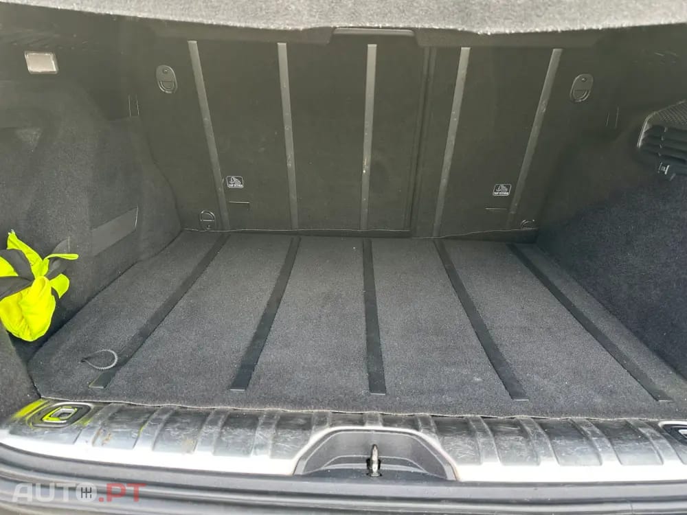 Peugeot 2008 1.6 e-HDi Allure