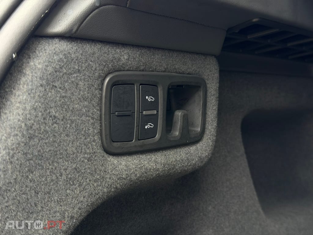 Lamborghini Urus 4.0 V8