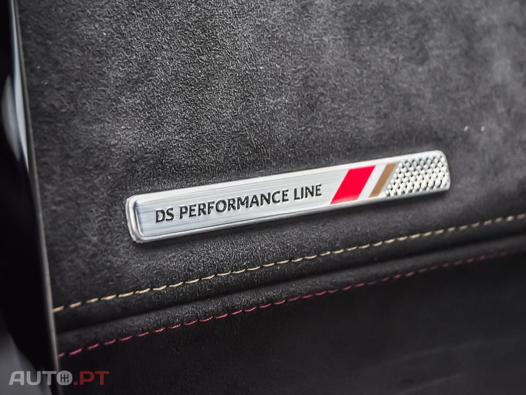 DS DS7 Crossback E-Tense Performance Line+ EAT8