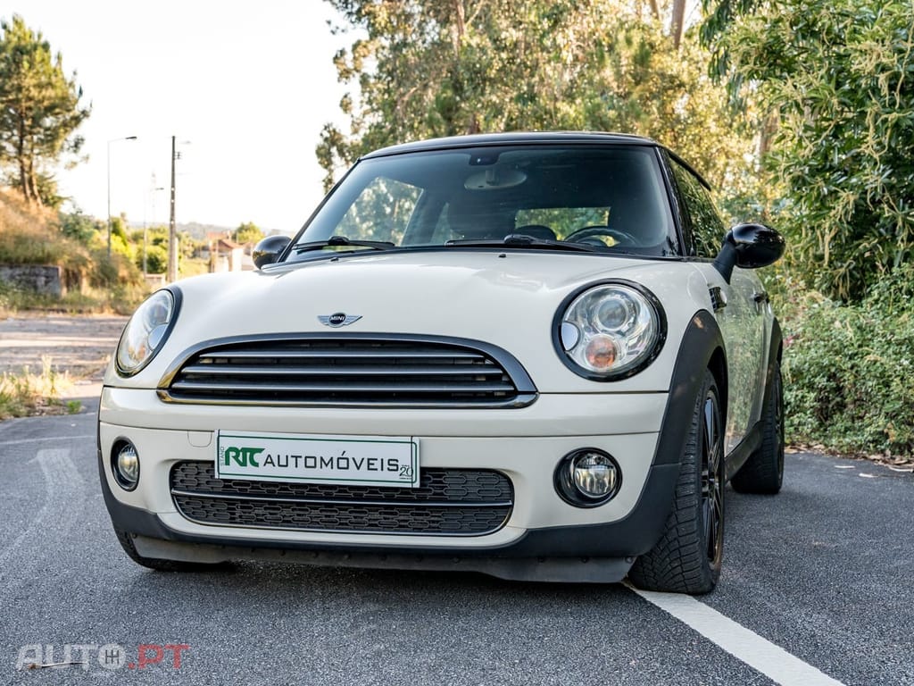 MINI Cooper Cooper D
