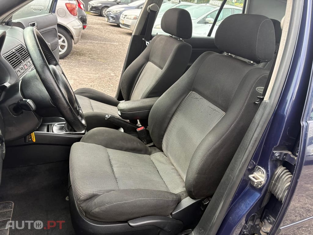 Volkswagen Golf 1.9 TDi Highline