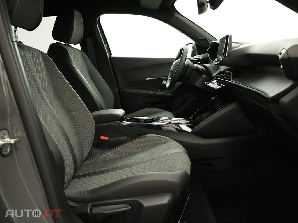 Peugeot E-2008 e-2008 50 kWh Allure