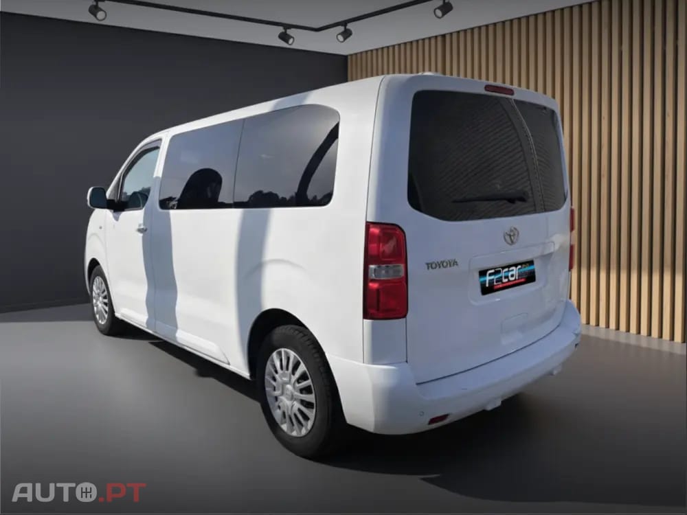 Toyota Proace Verso 1.6 D-4D L1 Shuttle 9L