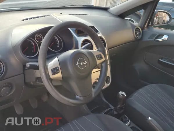 Opel Corsa 1.2 Enjoy