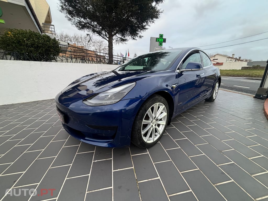 Tesla Model 3 Standard Range Plus RWD