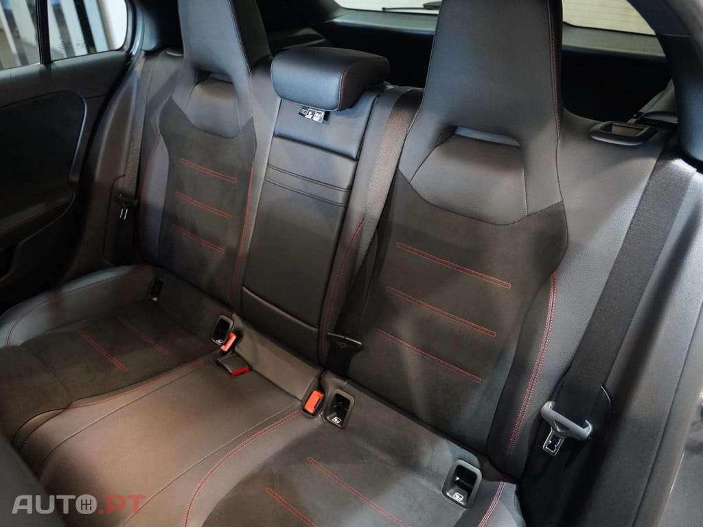 Mercedes-Benz A 250 AMG Line