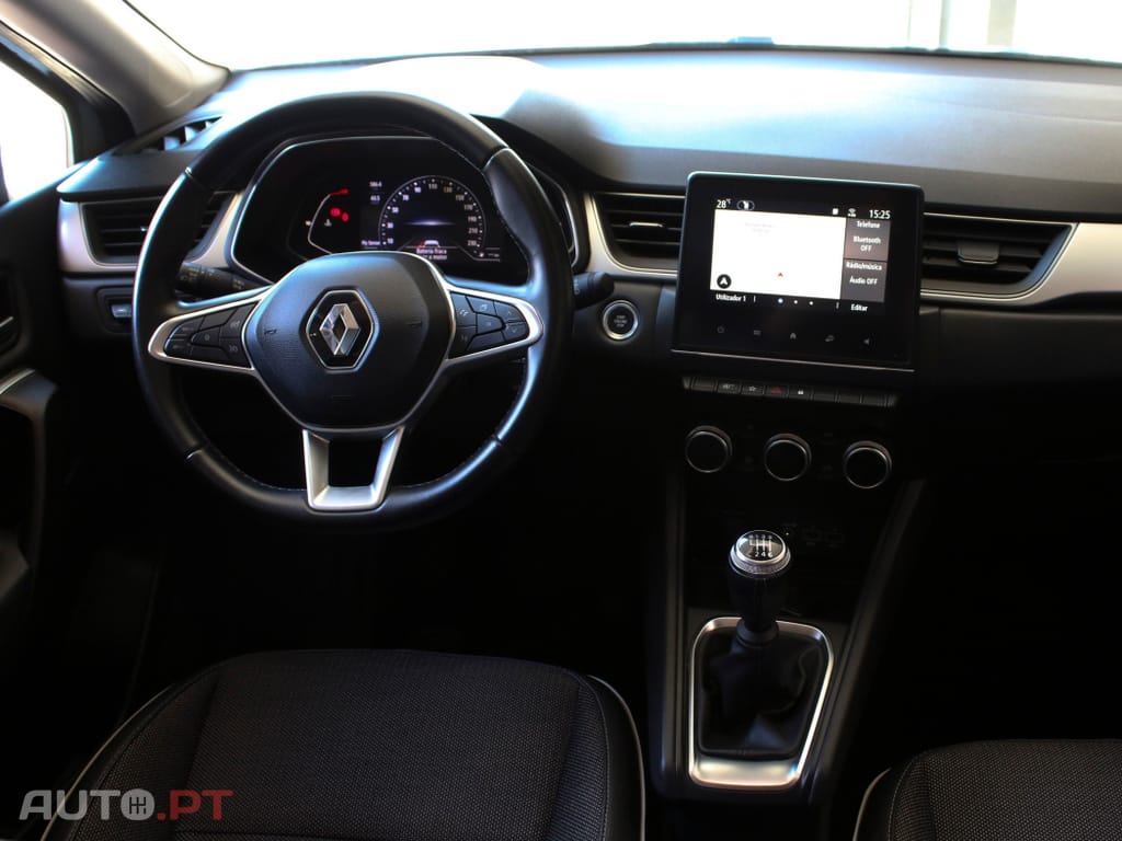 Renault Captur Outro