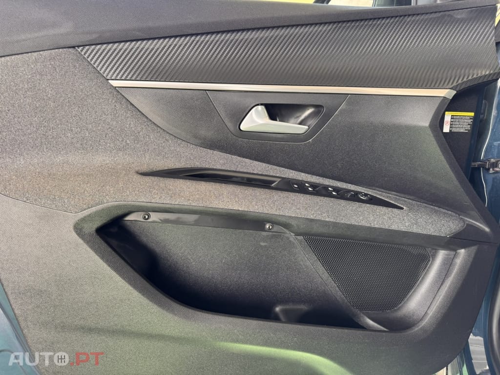 Peugeot 5008 1.5 BlueHDi Allure EAT8