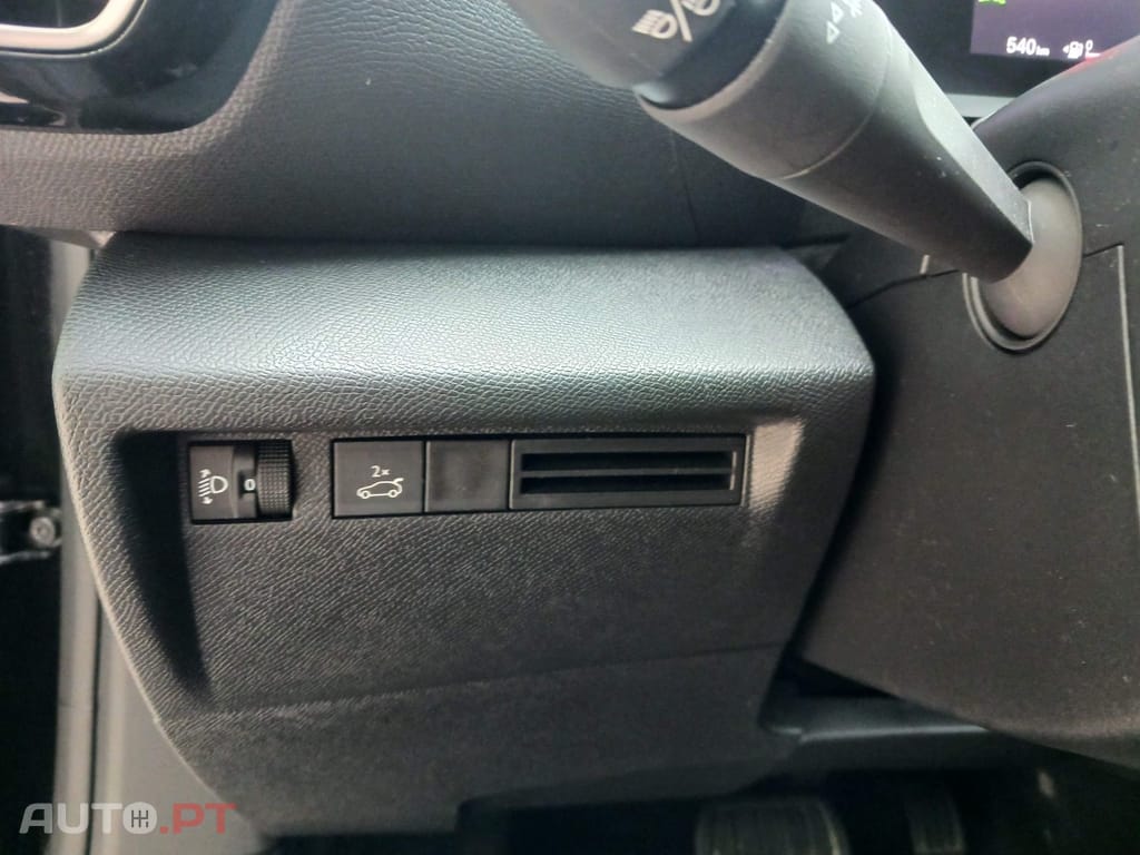 Citroen C4 X 1.2 PureTech Plus EAT8