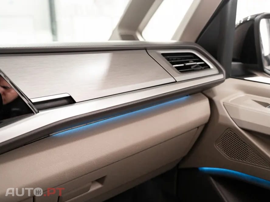 Volkswagen Multivan 1.4 TSI e-Hybrid Life Longa DSG