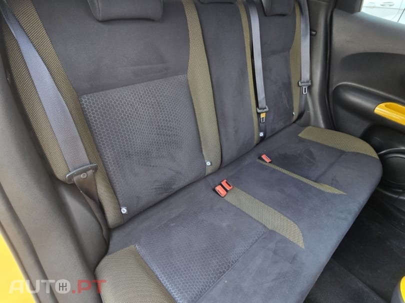 Nissan Juke 1.6 DIG-T Tekna Premium Ext.1 Yellow S. — fotografia 19