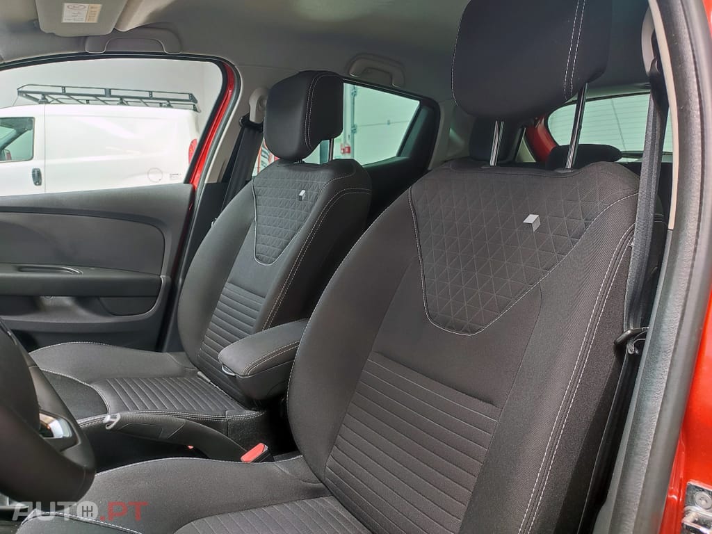 Renault Clio Limited
