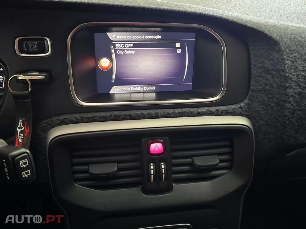 Volvo V40 2.0 D3 Momentum
