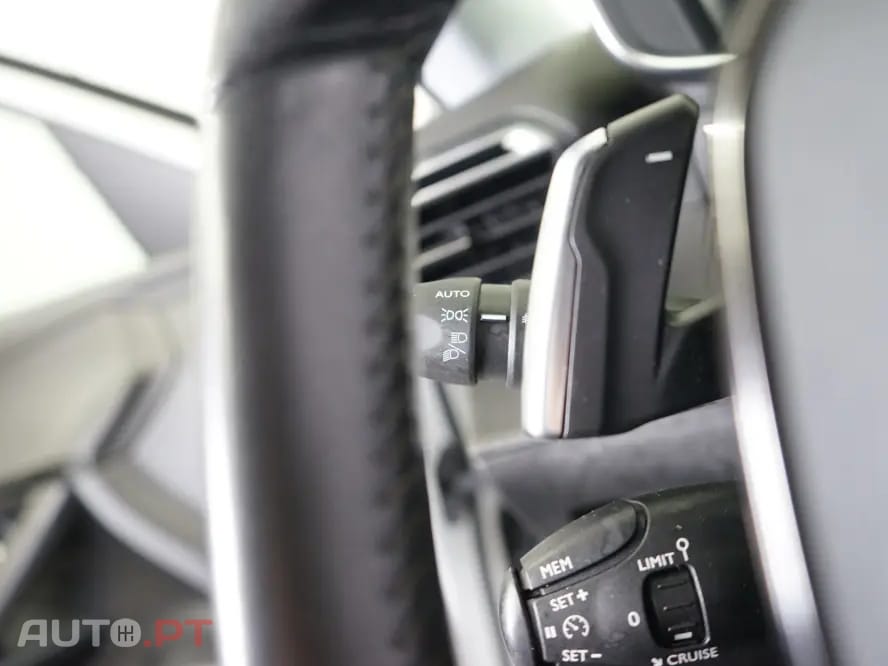 Peugeot 2008 1.2 PureTech Allure Pack EAT8