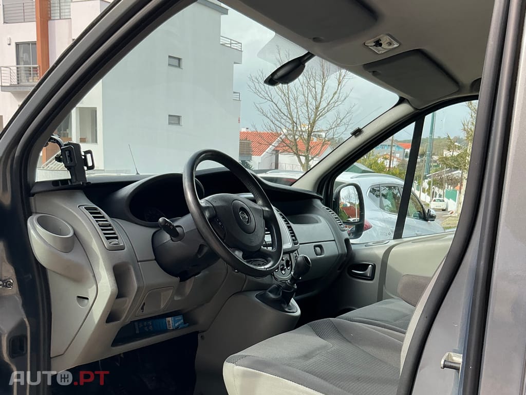 Opel Vivaro Furgones